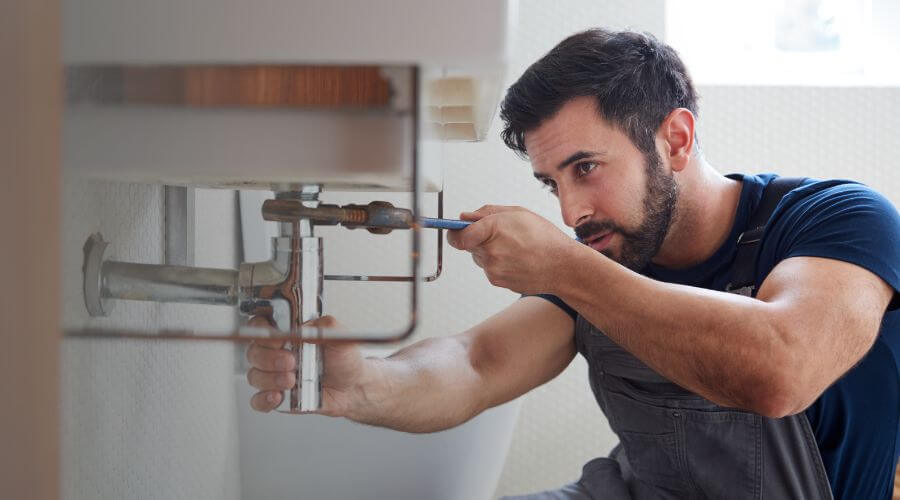 Garbage disposal repair in Hammond, OR